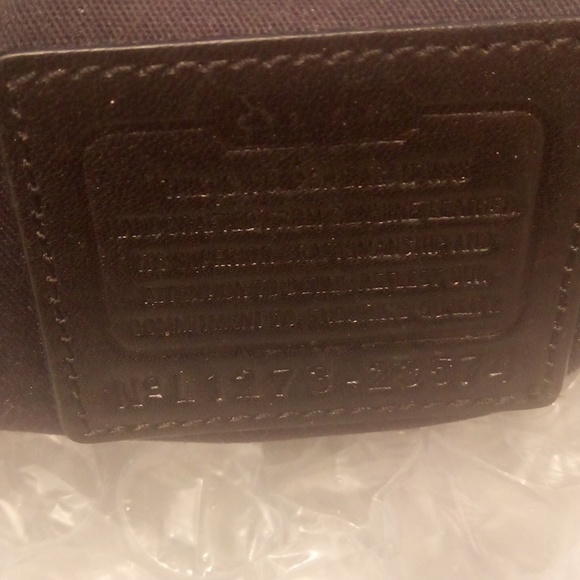 Coach handbag pre-loved - Picture 7 of 13